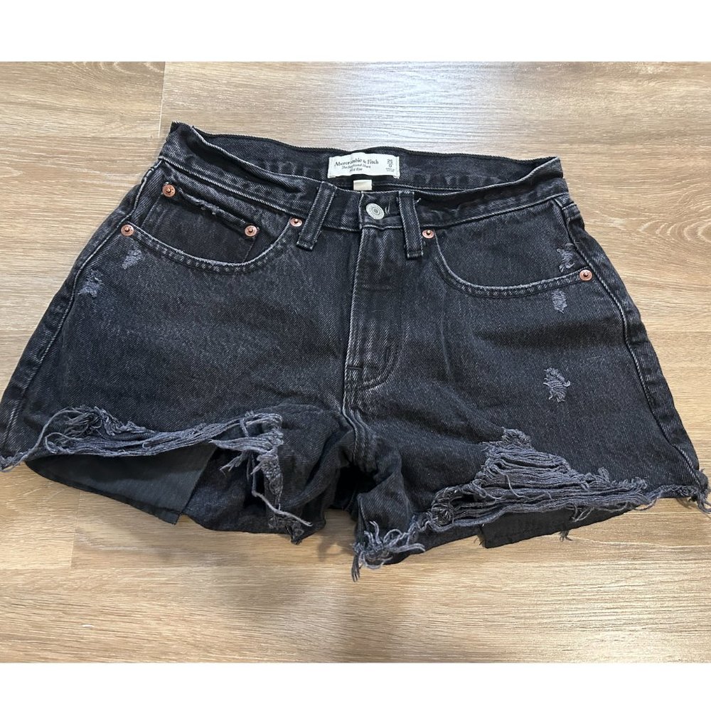 Black Abercrombie and Fitch Boyfriend Midrise Short Curve Love Size 25